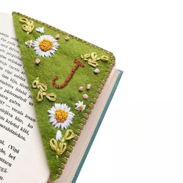 MOTEERLLU Personalized Hand Embroidered Corner BookmarkFelt Triangle Page Stitched Handmade BookmarkUnique Cute Flower Letter Embroidery Bookmarks Accessories for Book Lovers 0 belly baby and beyond